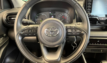 
									Toyota Yaris 1.5h Business Hybrida 93cv full								